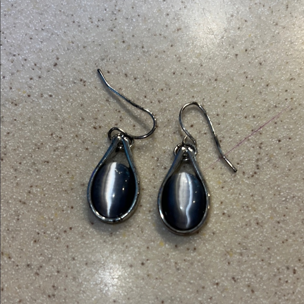 Vintage gray cats eye stone earrings